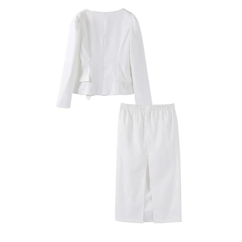 סט שני חלקים אלגנטי חצאית מידי ובלייזר בעיצוב מחויט ויוקרתי - PAS