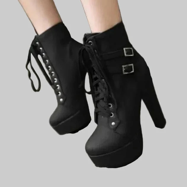 מגף עקב דגם מרטינה