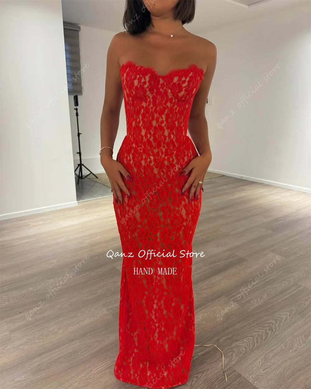 שמלה דגם אלה