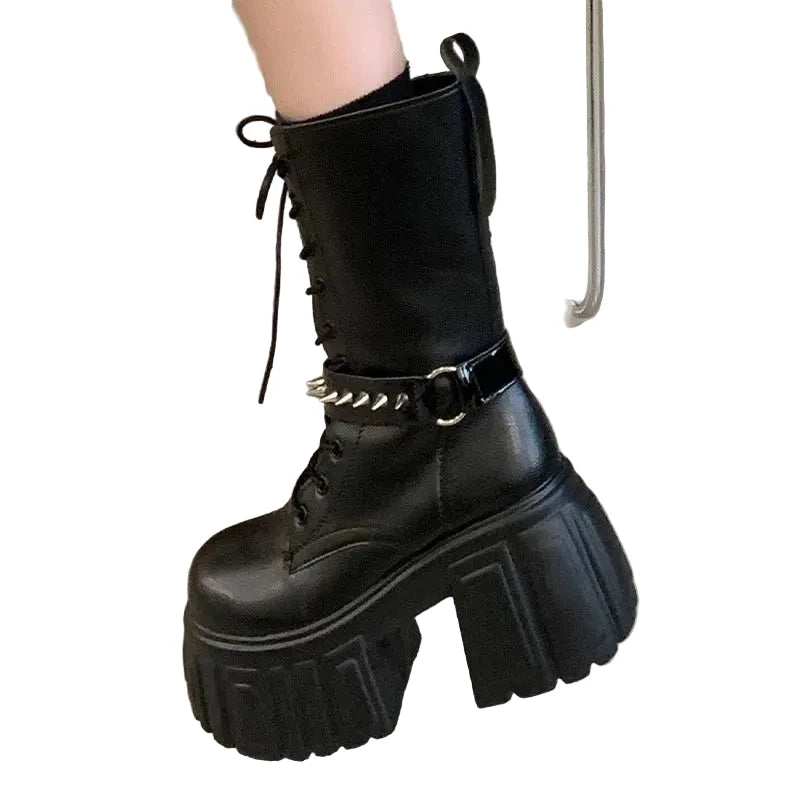 מגף פלטפורמה דגם גוליה